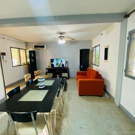 House G&S, Depto Con 3 Dormitorios Para 7 Personas Pleno Centro De La Ciudad プエルト・イグアス エクステリア 写真